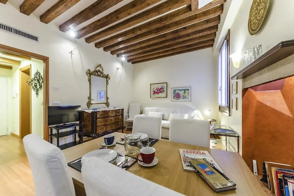 Cartier Suite Velence Apartman